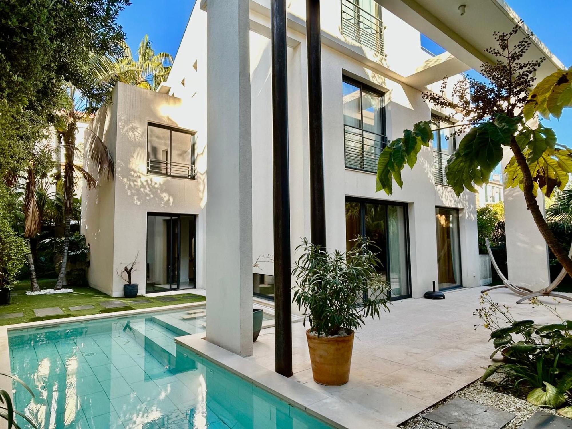 Rumah Bali Cannes Kültér fotó
